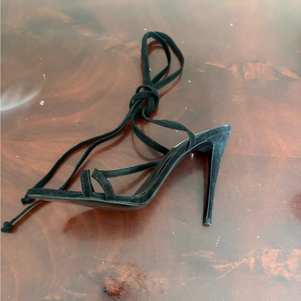 Steve Madden SuedeBlack Strappy Stiletto Sandals 8.5 - Picture 2 of 5